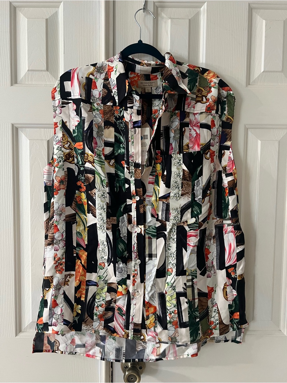 NWT Burberry London England Floral Monogram Sleeveless Blouse US 8